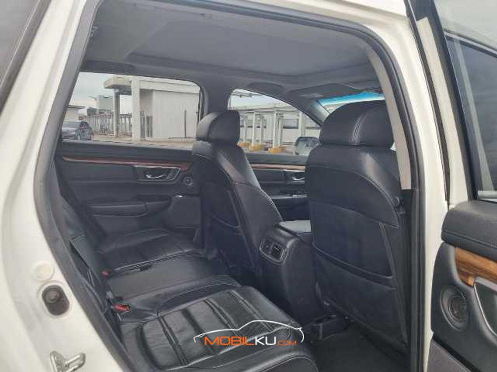 Mobil Honda CR-V 2018