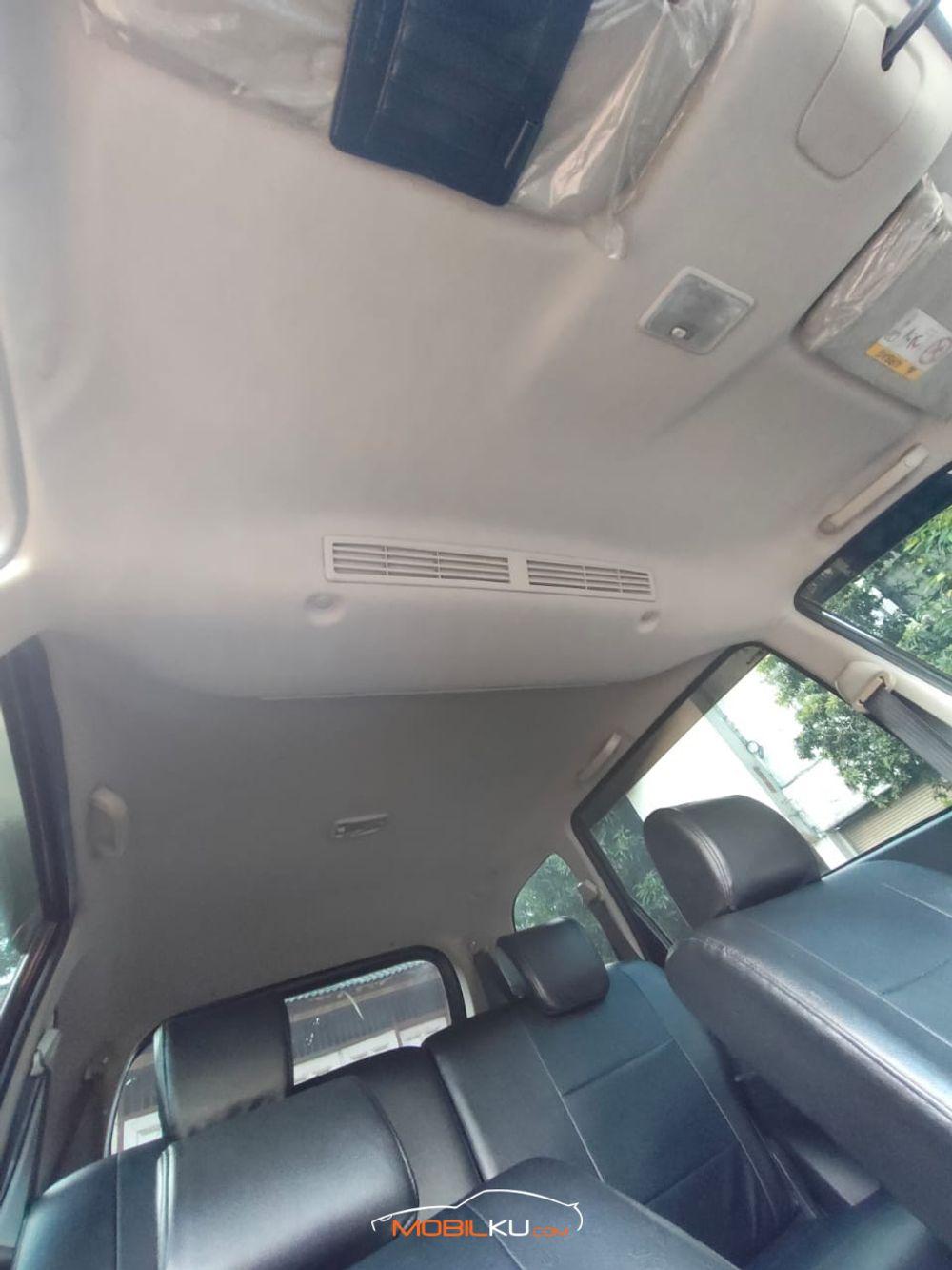 Mobil Daihatsu Xenia 2016