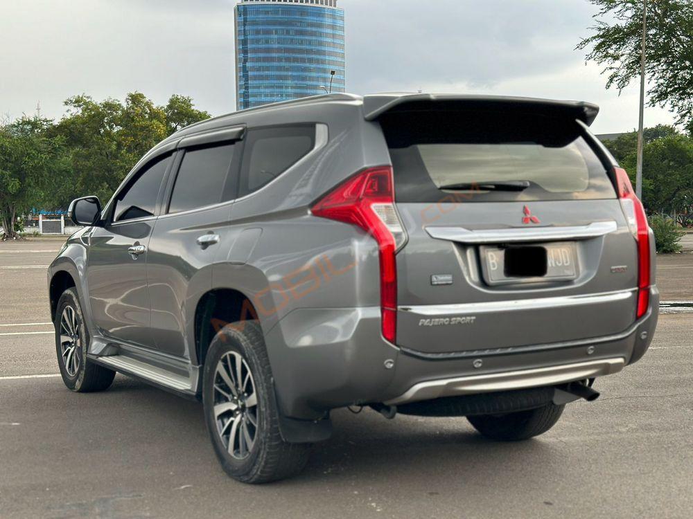 Mobil Mitsubishi Pajero Sport 2016