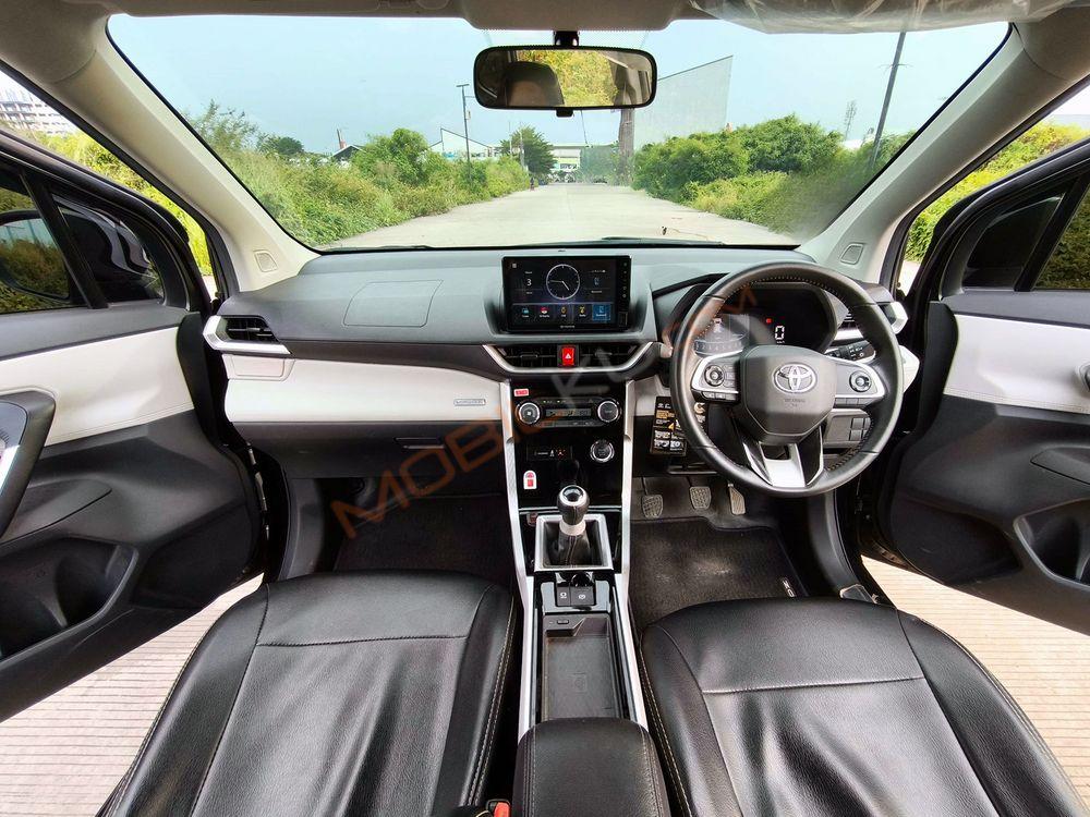 Mobil Toyota Avanza 2023