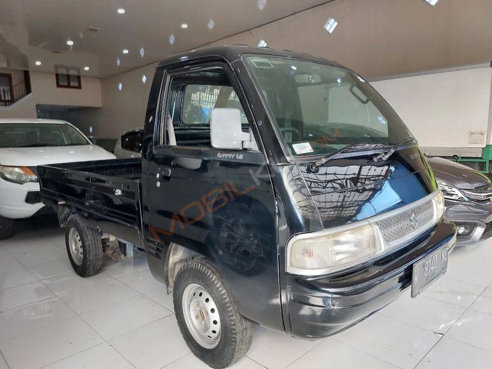 Mobil Suzuki Carry 2013