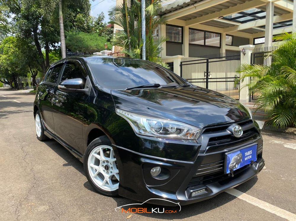 Mobil Toyota Yaris 2016