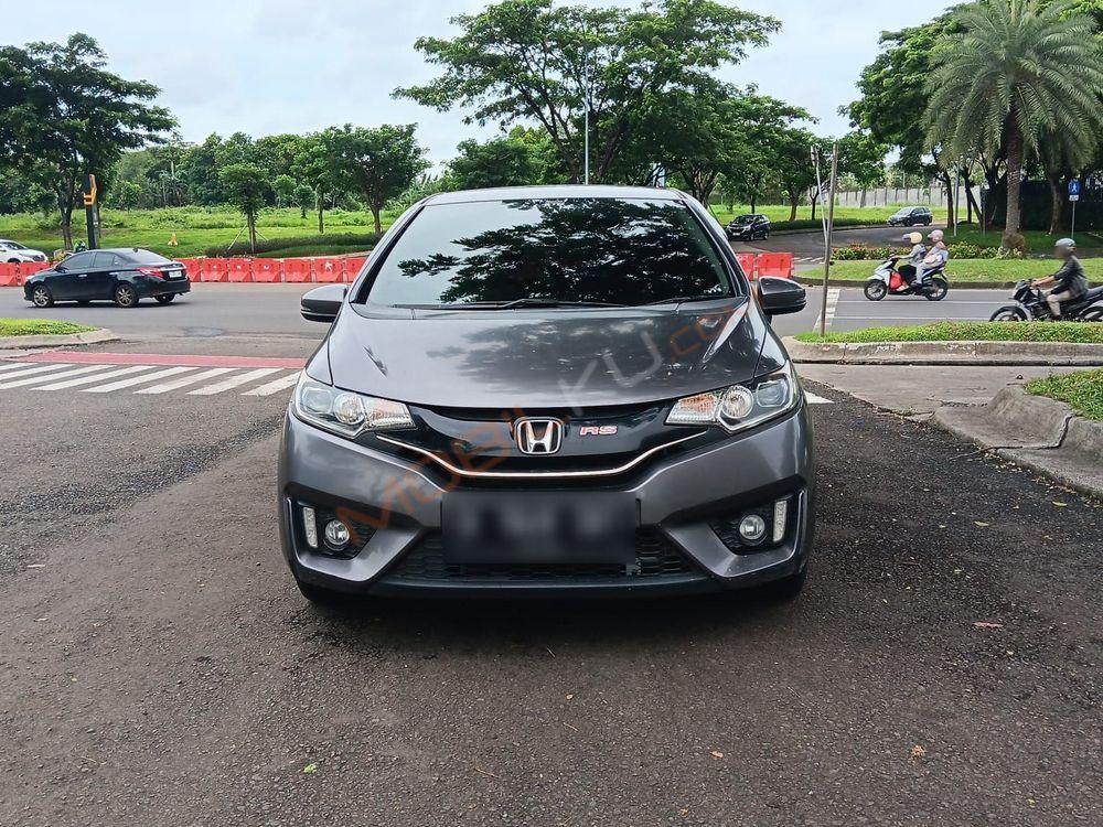 Mobil Honda Jazz 2015