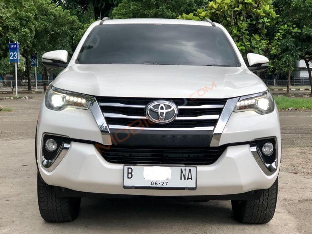 Mobil Toyota Fortuner 2017