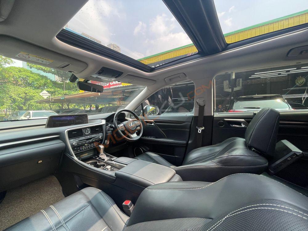 Mobil Lexus RX 2018