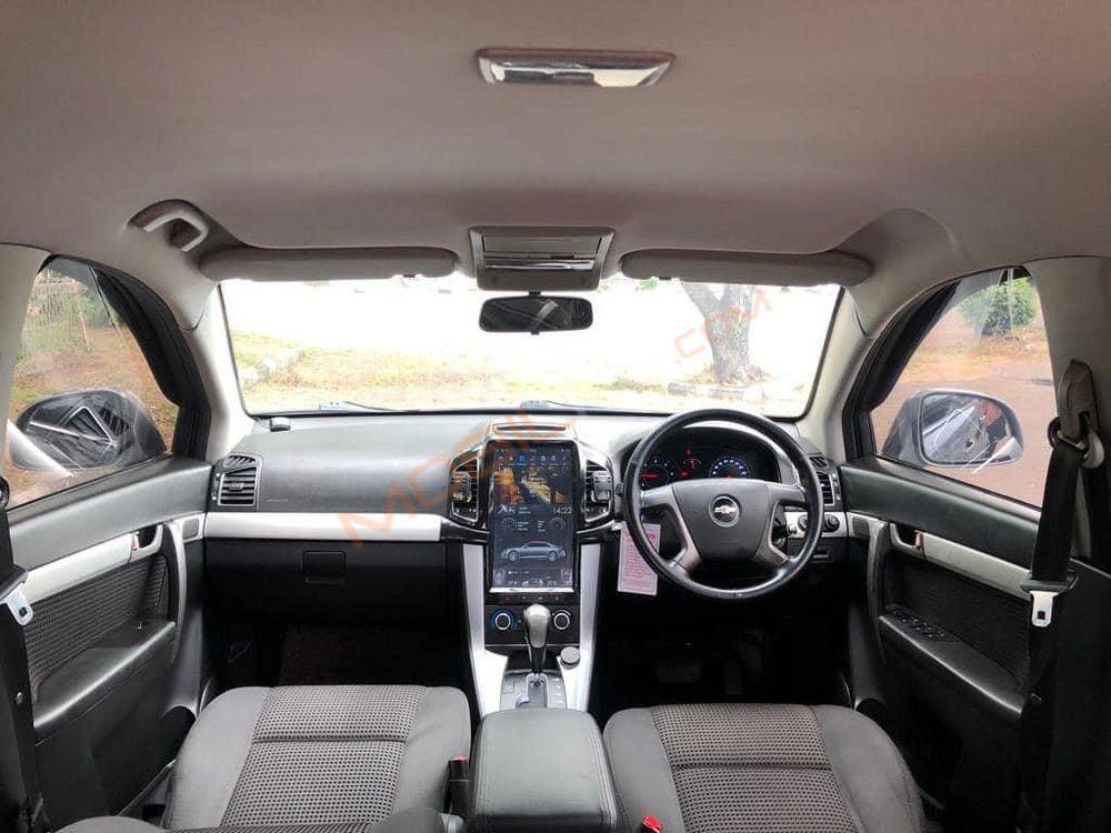Mobil Chevrolet Captiva 2011