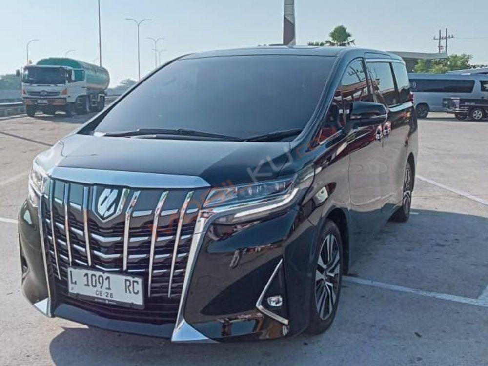 Mobil Toyota Alphard 2018