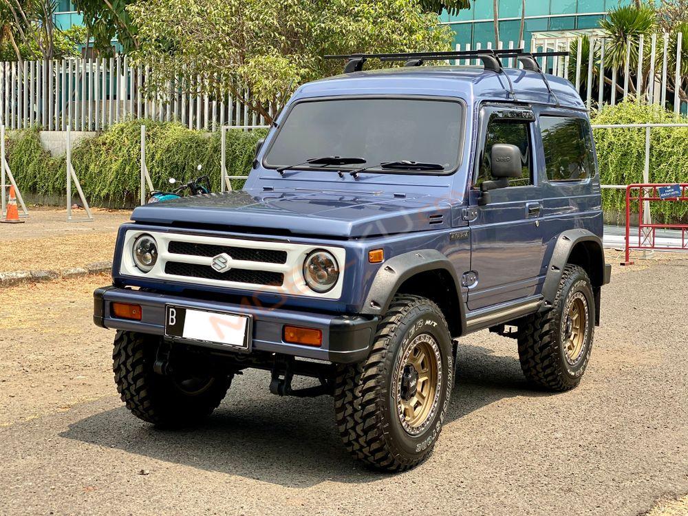 Mobil Suzuki Katana 2005