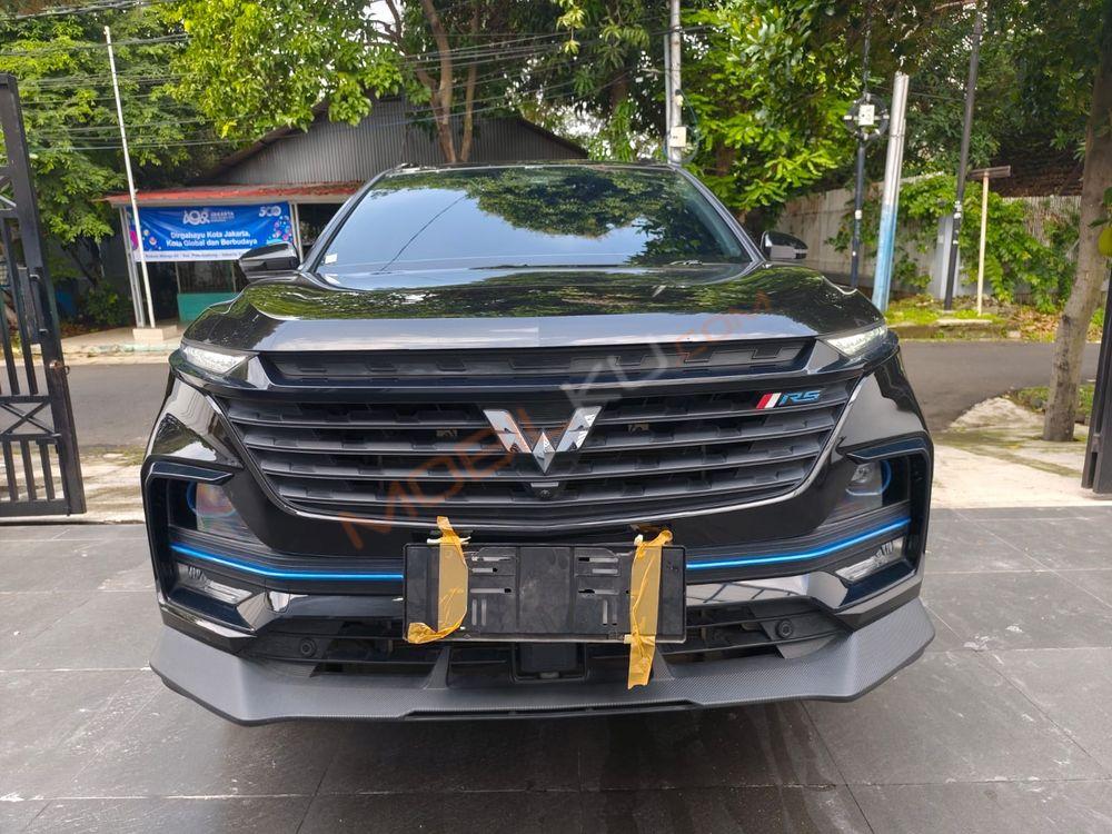 Mobil Wuling Almaz 2023