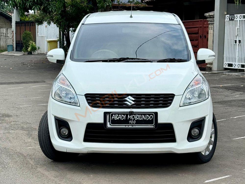 Mobil Suzuki Ertiga 2012