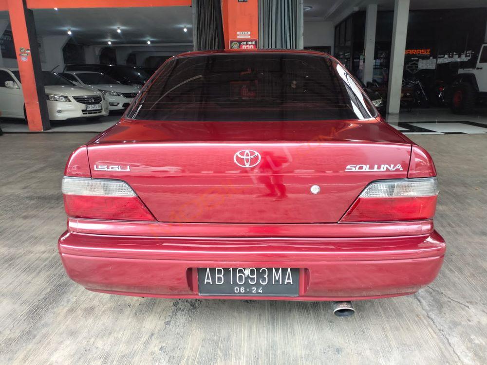 Mobil Toyota Soluna 2001