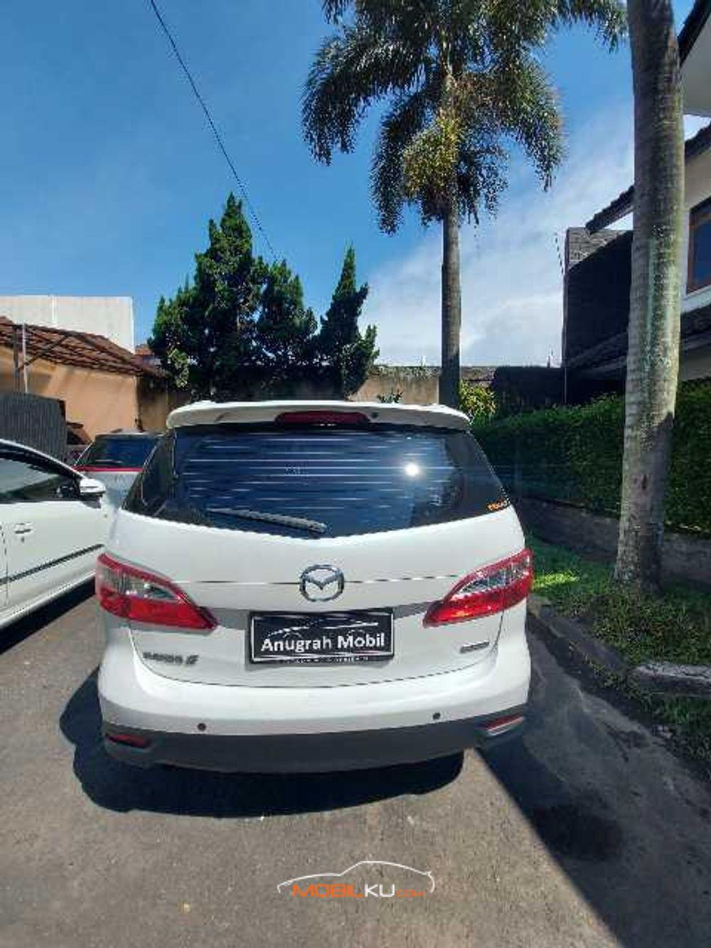 Mobil Mazda 5 2017