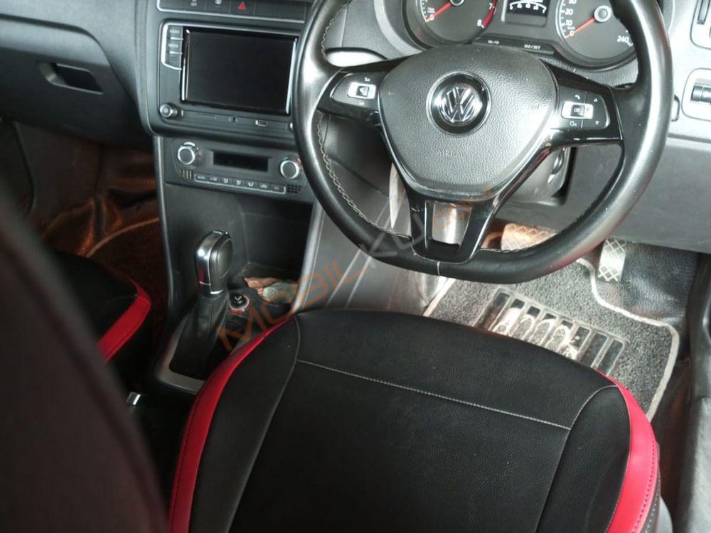 Mobil Volkswagen Polo 2018