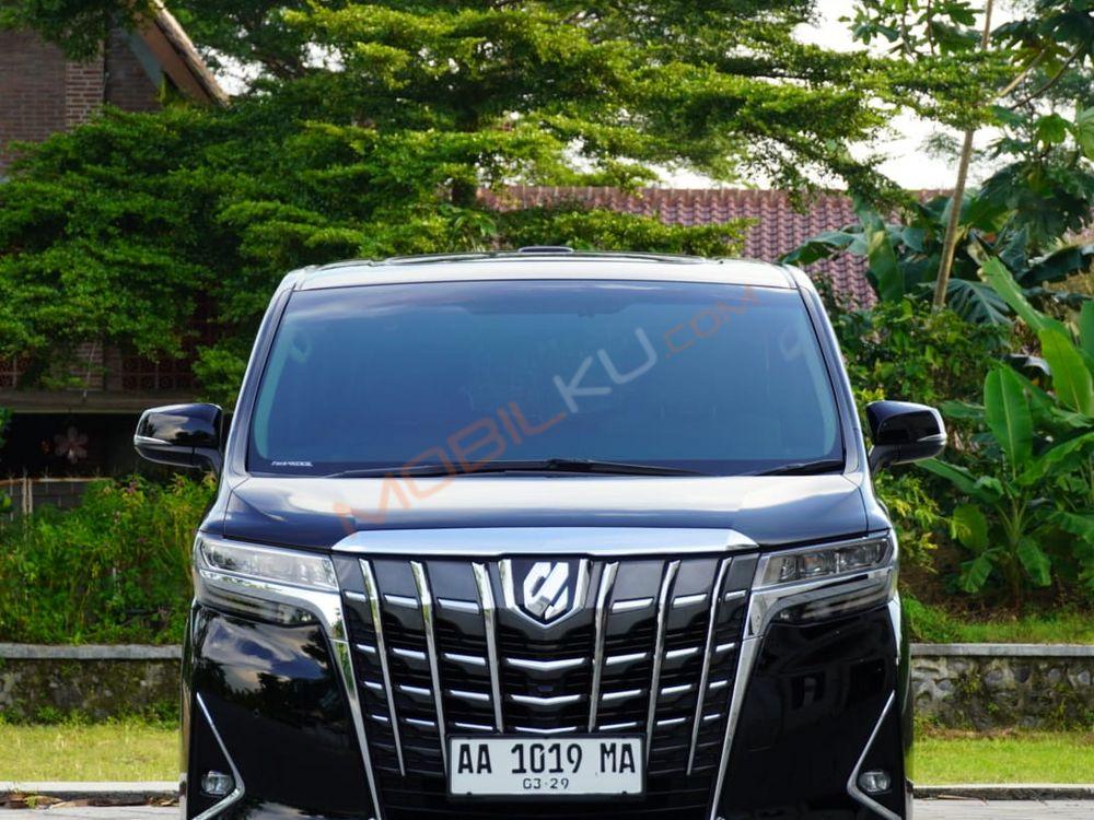 Mobil Toyota Alphard 2019