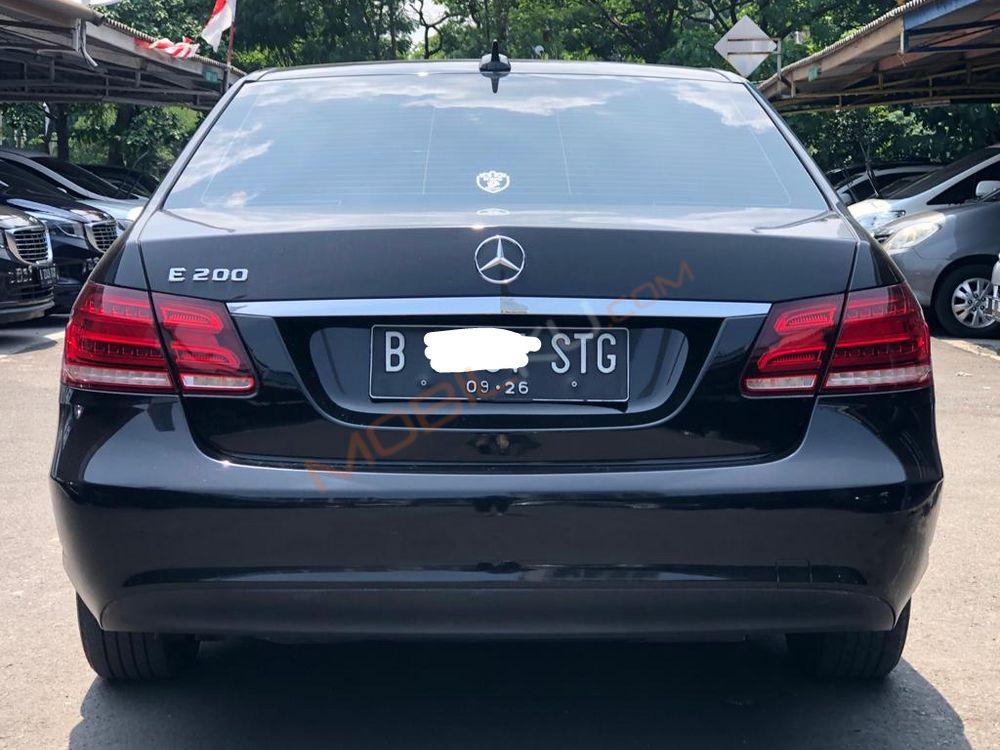 Mobil Mercedes-Benz E-Class 2016