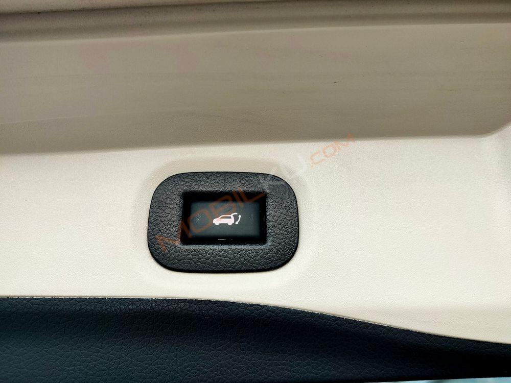 Mobil Nissan X-Trail 2017