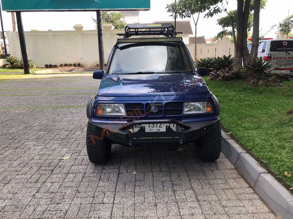 Mobil Suzuki Sidekick 2000