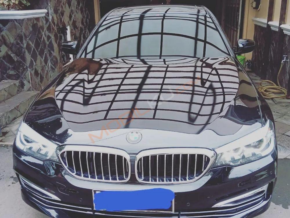 Mobil BMW 5 Series 2018