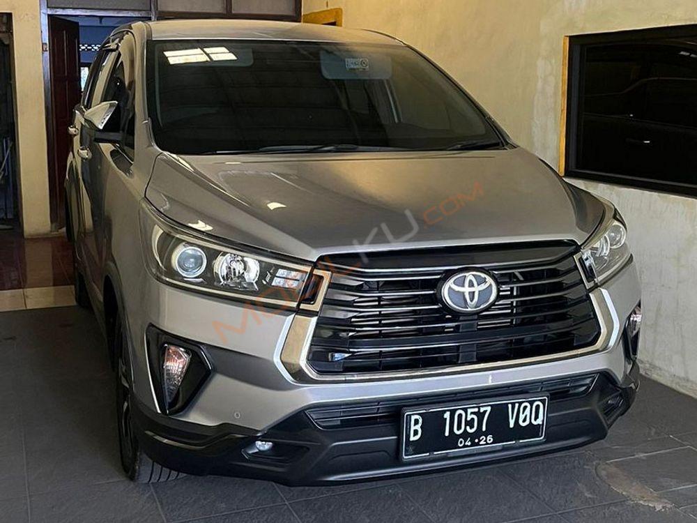 Mobil Toyota Kijang Innova 2021
