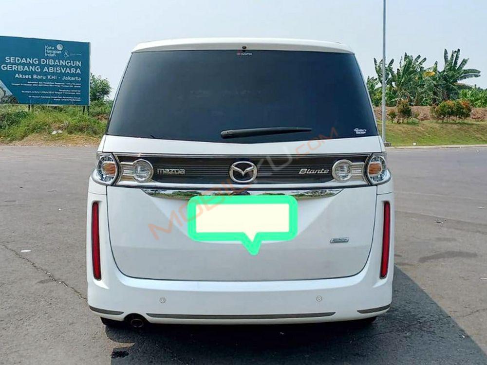 Mobil Mazda Biante 2014