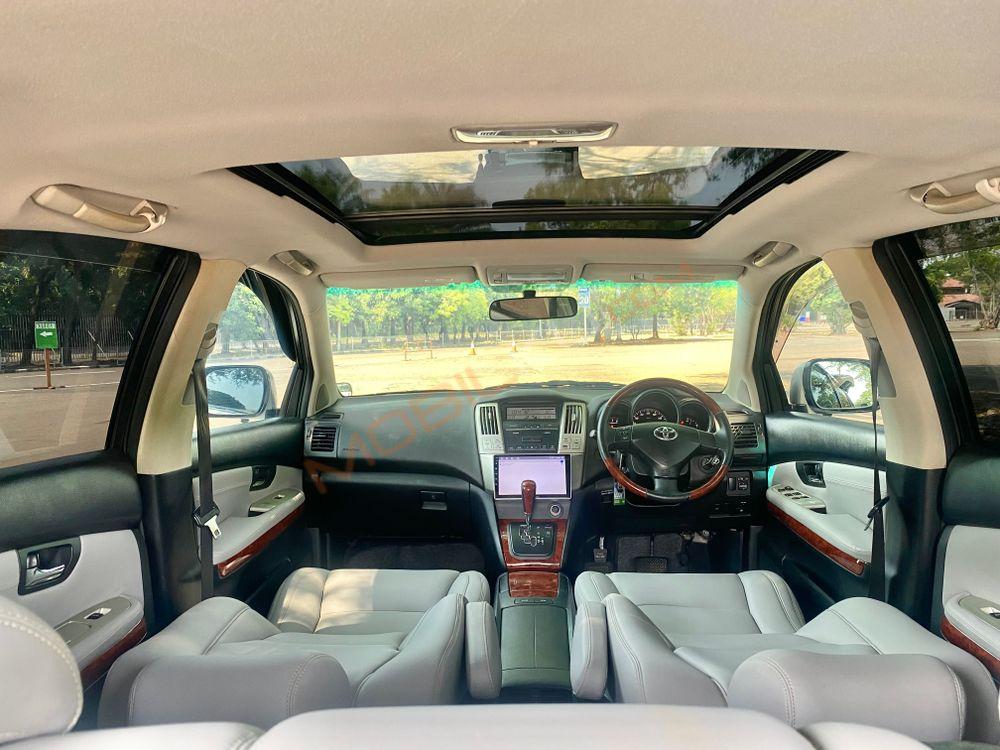 Mobil Toyota Harrier 2008