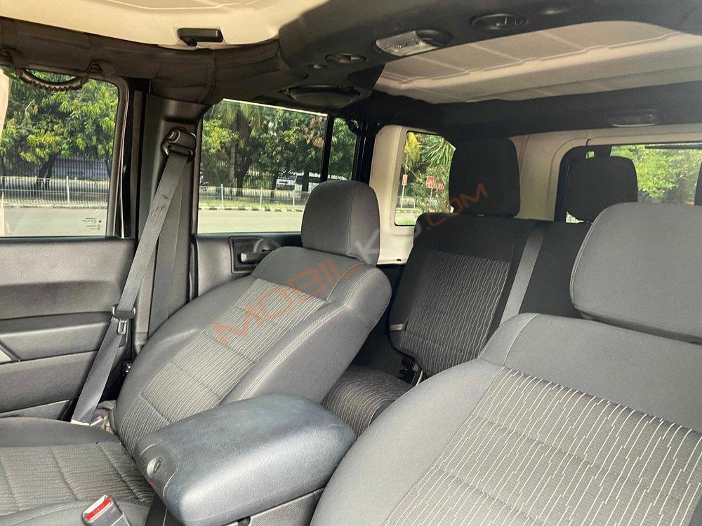 Mobil Jeep Wrangler 2011