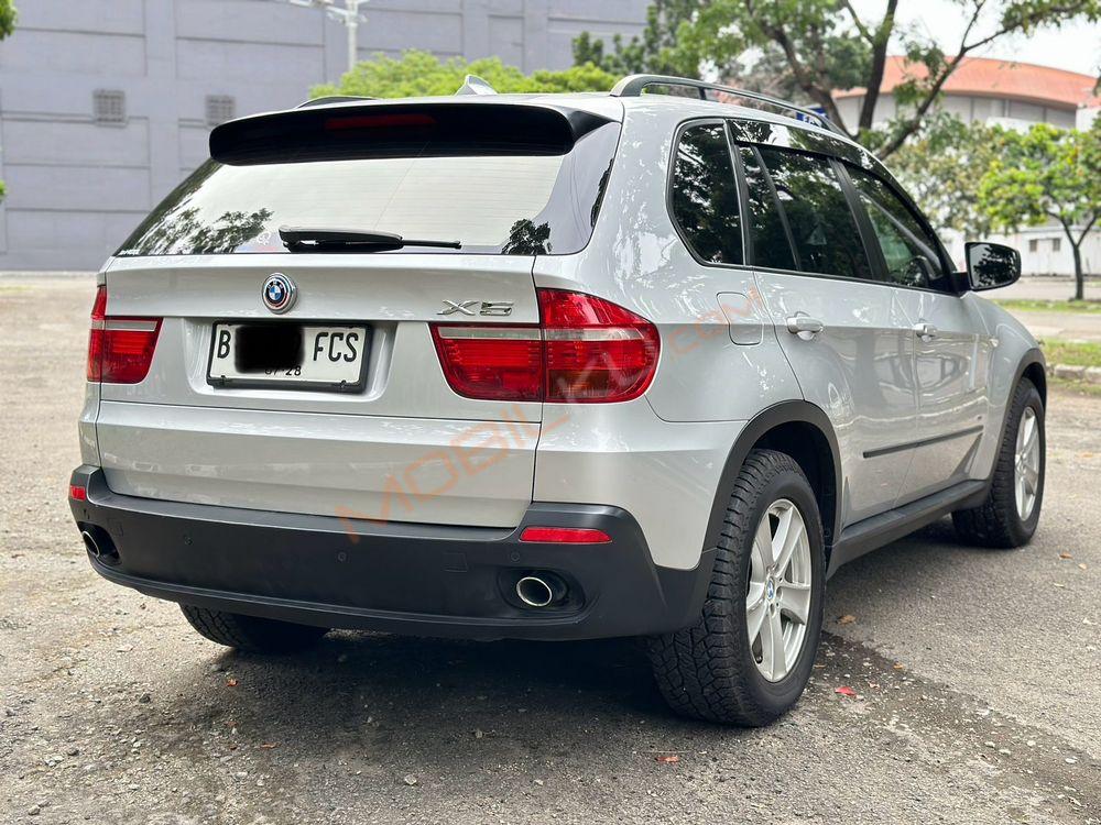 Mobil BMW X5 2008