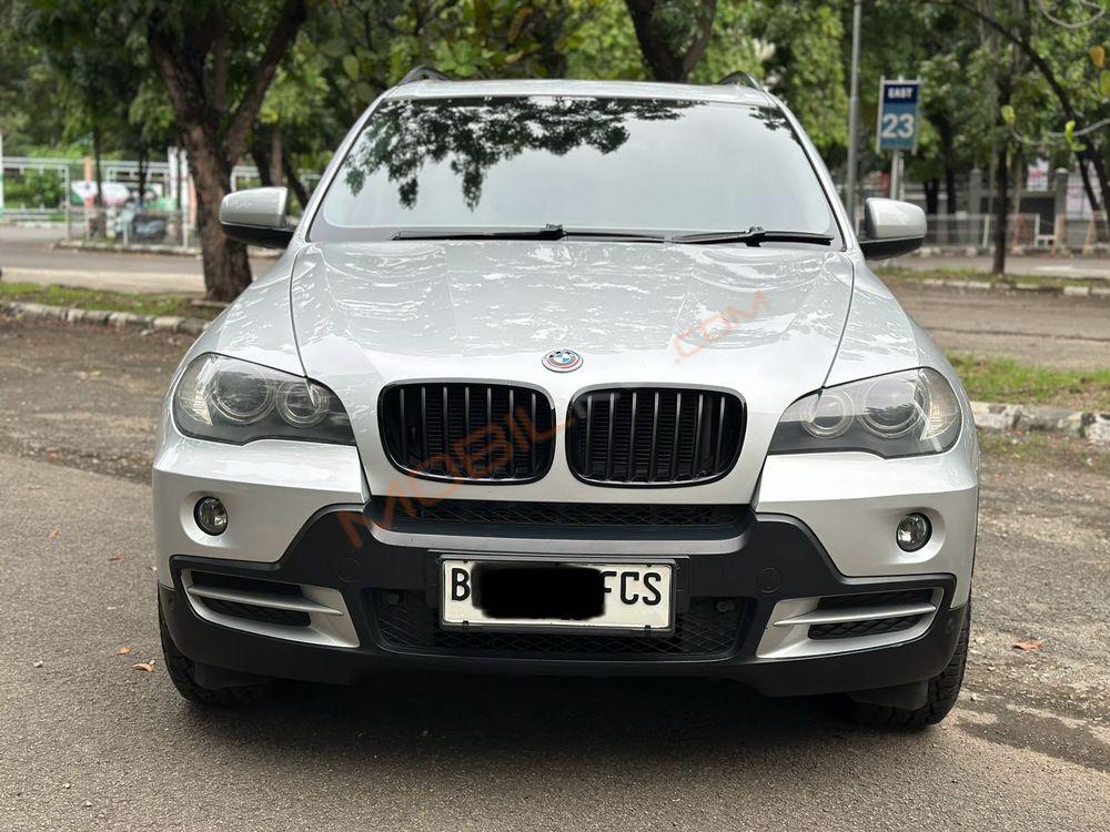 Mobil BMW X5 2008
