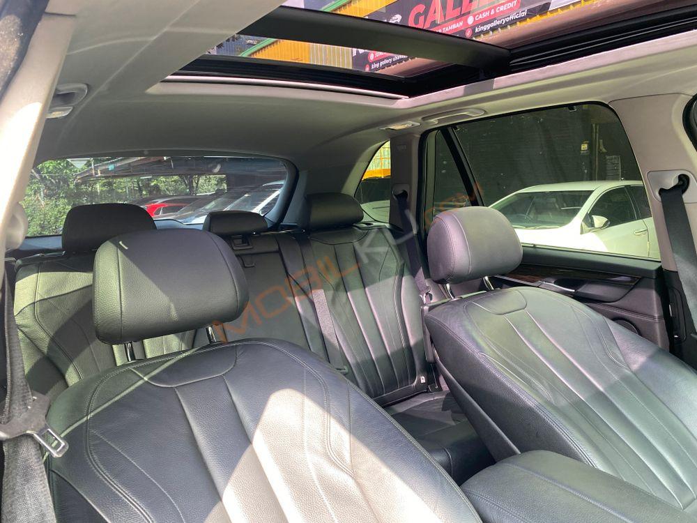 Mobil BMW X5 2015