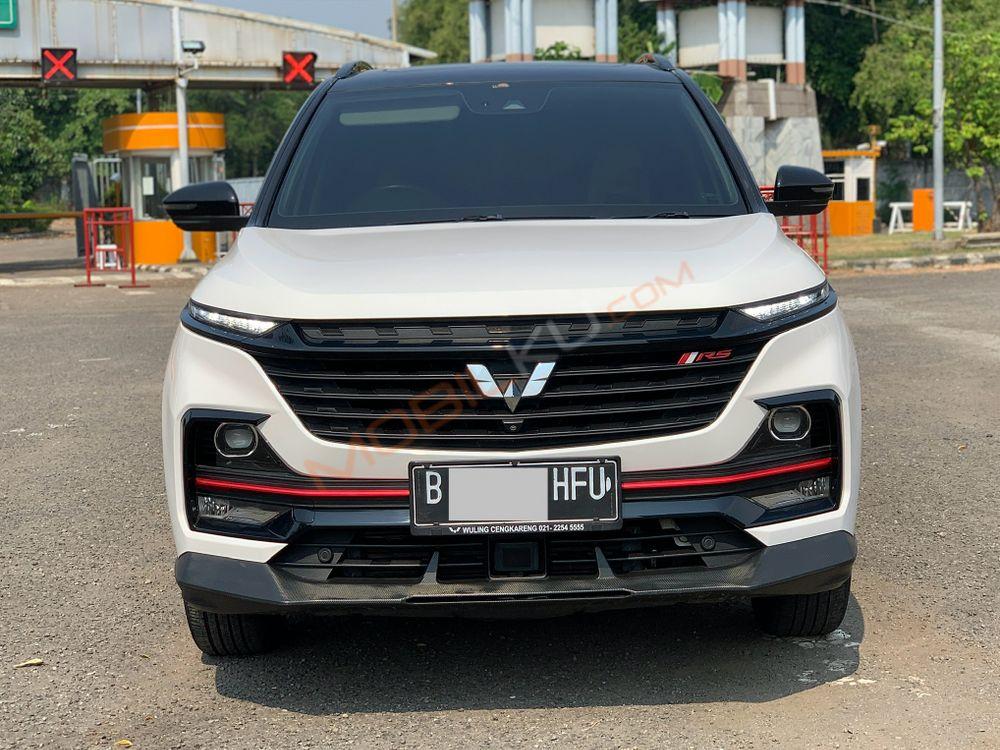 Mobil Wuling Almaz 2022