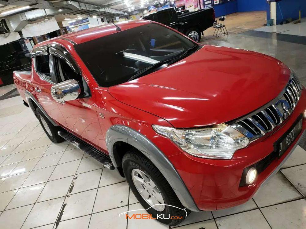 Mobil Mitsubishi Triton 2016