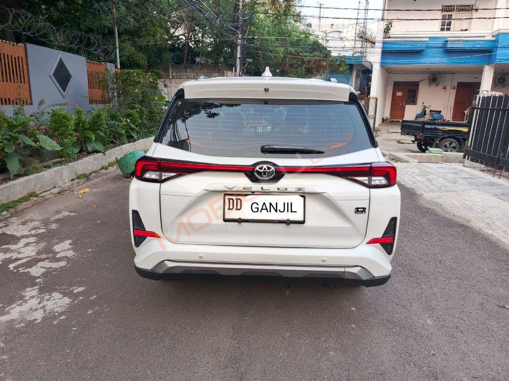 Mobil Toyota Veloz 2023