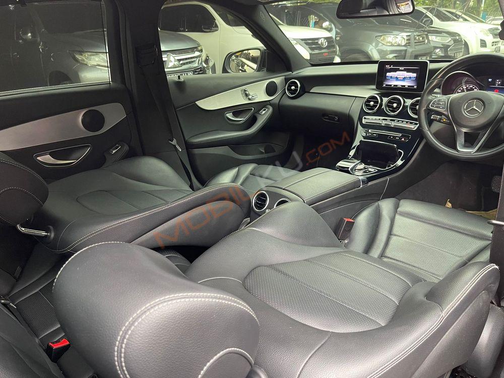Mobil Mercedes-Benz C-Class 2018