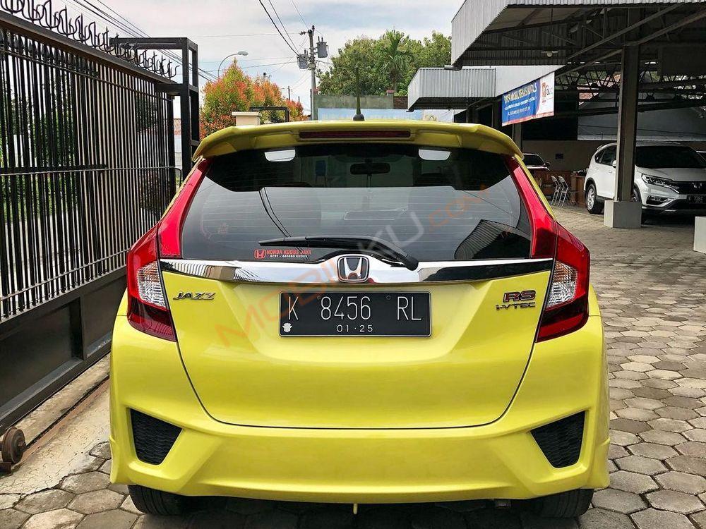 Mobil Honda Jazz 2015