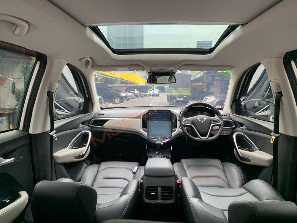 Mobil Wuling Almaz 2022