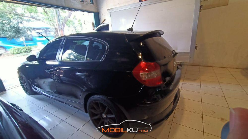 Mobil BMW 1 Series 2006