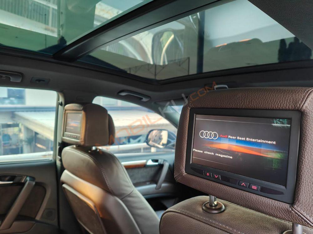Mobil Audi Q7 2014