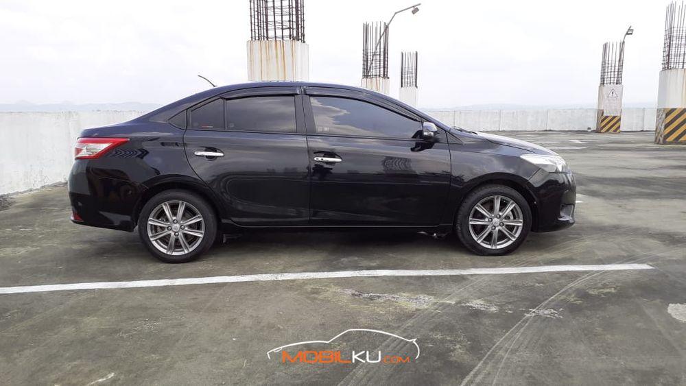 Mobil Toyota Vios 2013