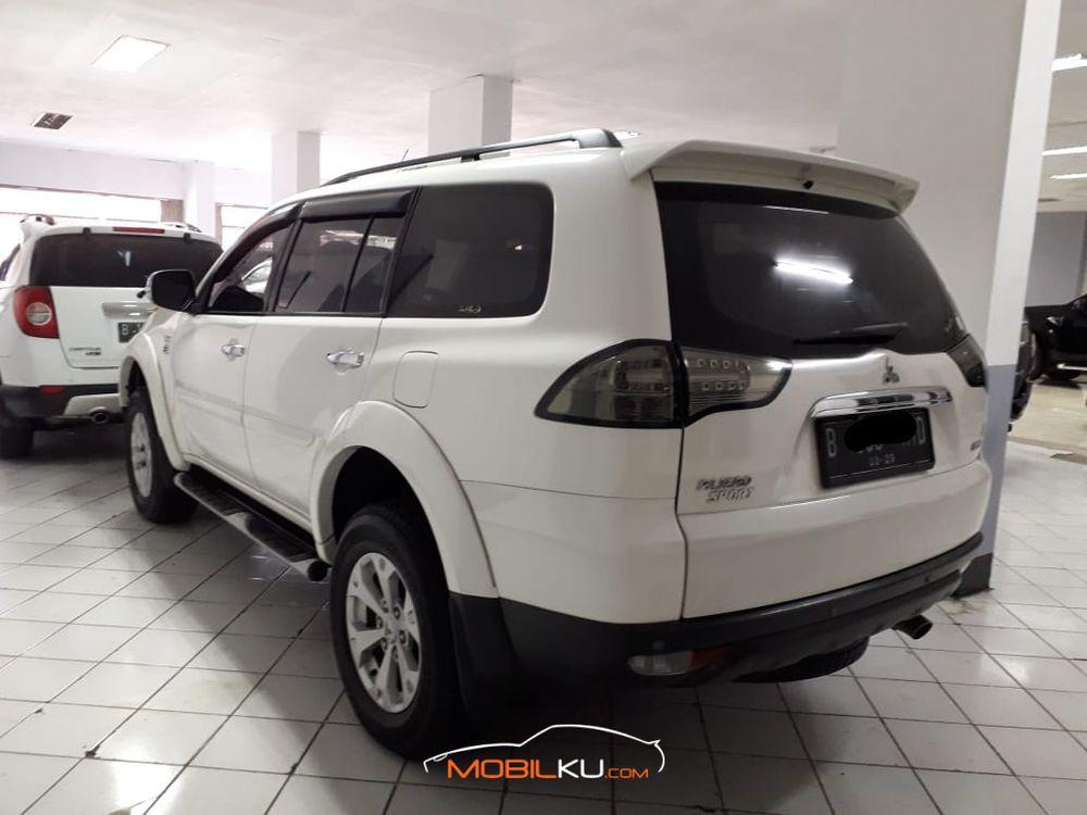 Mobil Mitsubishi Pajero Sport 2013