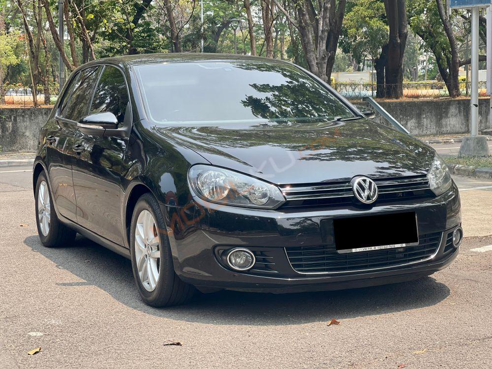 Mobil Volkswagen Golf 2013
