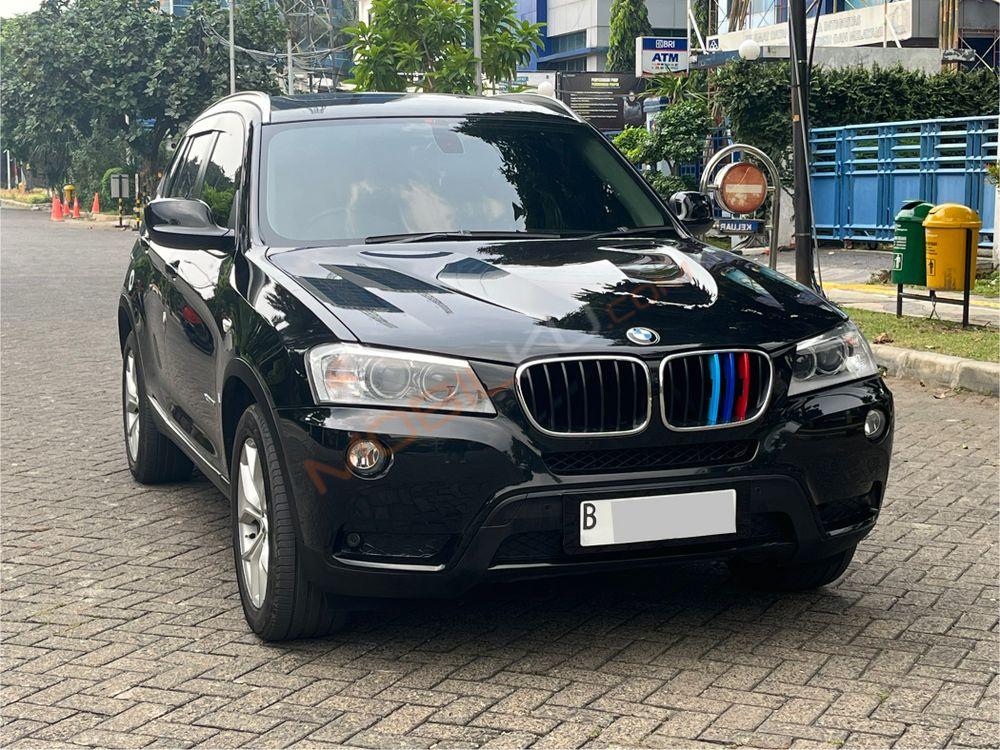 Mobil BMW X3 2012