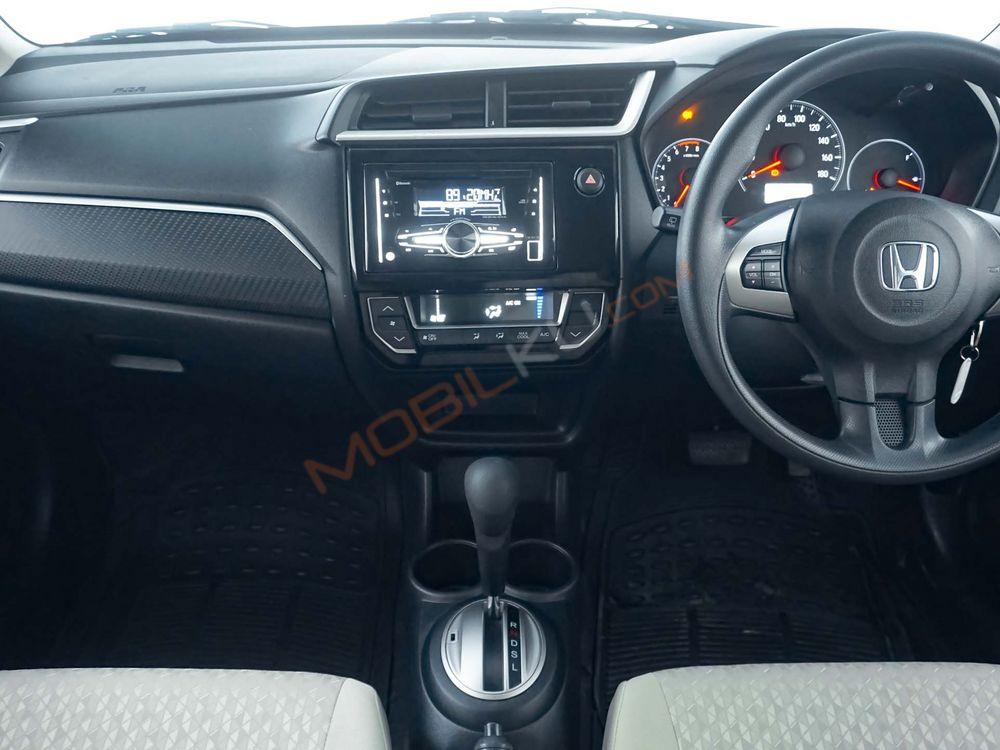 Mobil Honda Brio 2022
