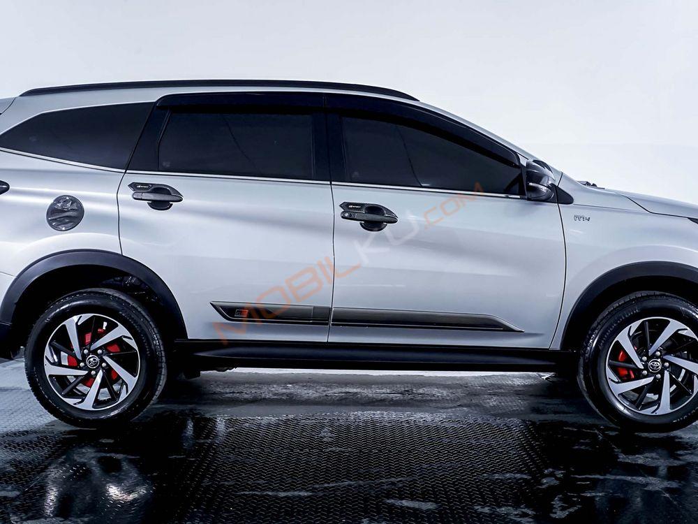 Mobil Toyota Rush 2023