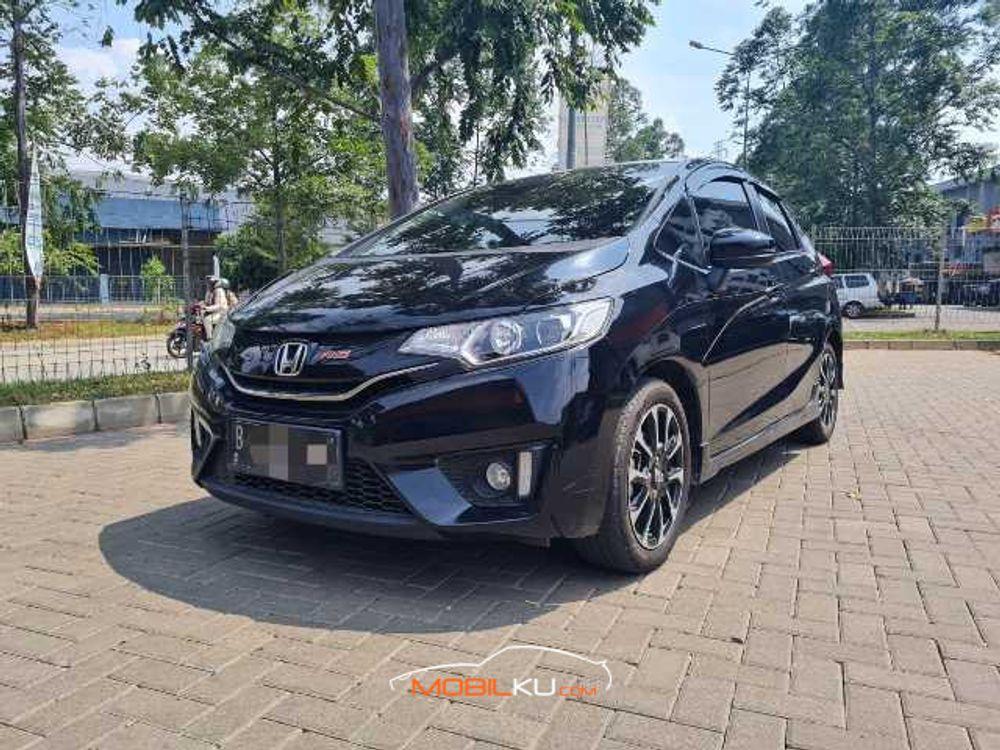 Mobil Honda Jazz 2017