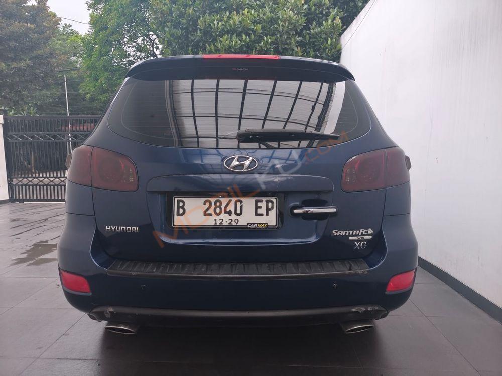 Mobil Hyundai Santa Fe 2008