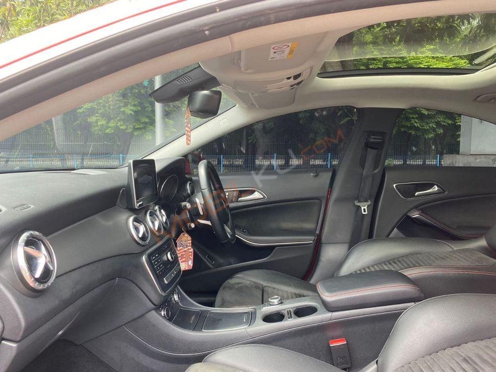 Mobil Mercedes-Benz CLA 2018