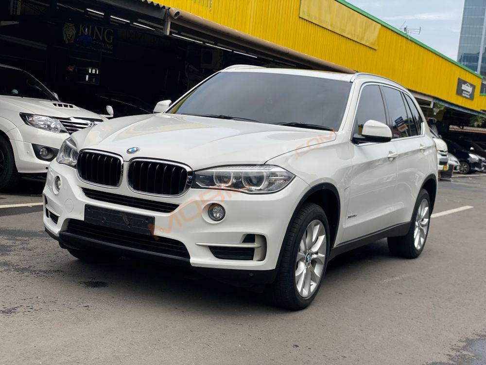 Mobil BMW X5 2016