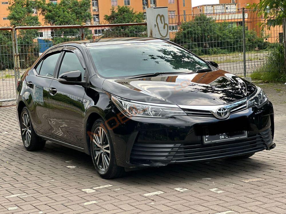 Mobil Toyota Corolla 2018