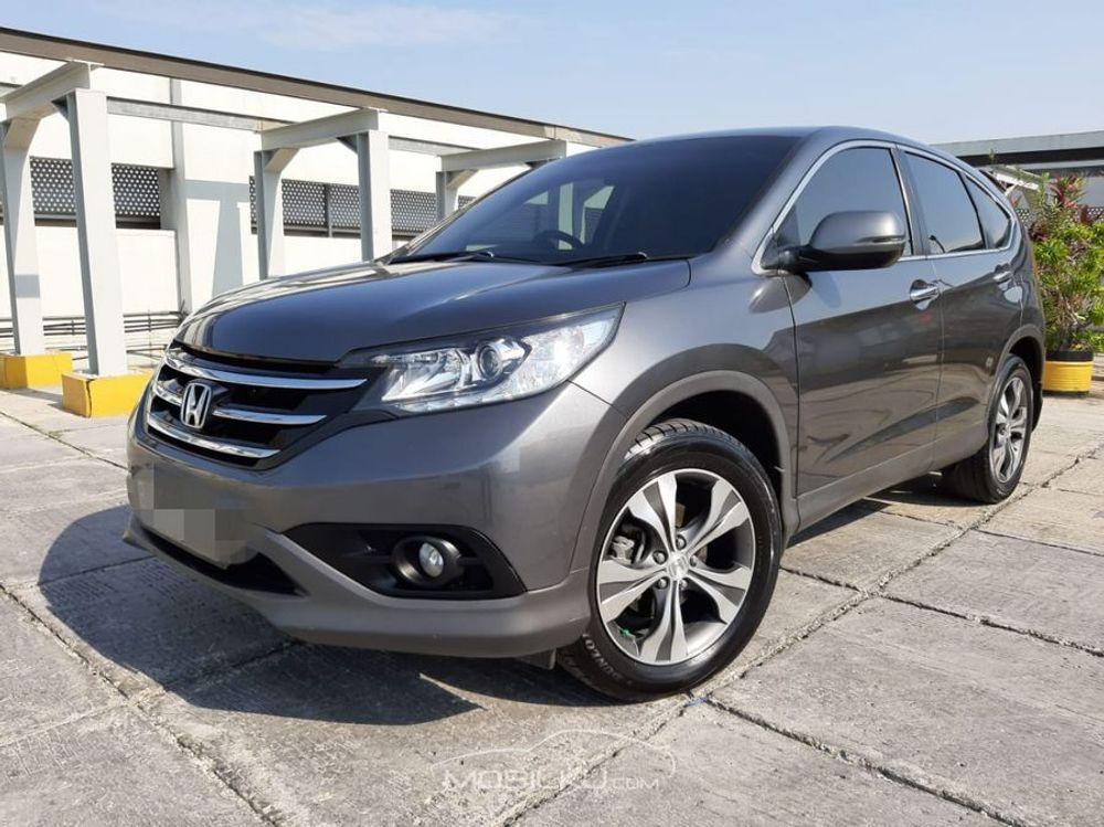 Mobil Honda CR-V 2014