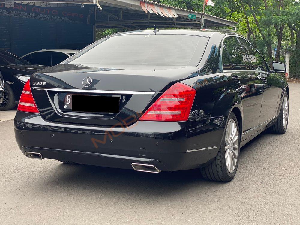Mobil Mercedes-Benz S-Class 2011
